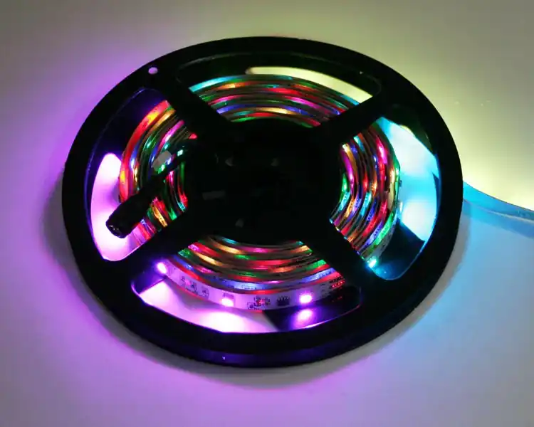 Digitale LED Streifen 5m | RGB | 12V 36W IP20
| Magic Leds Bestseller