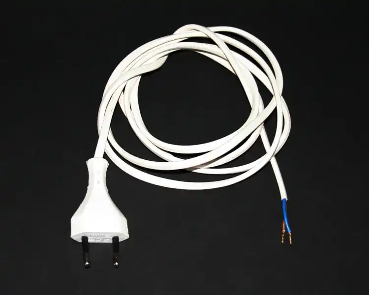 2m Eurostecker-Zuleitung weiß Knallerangebot